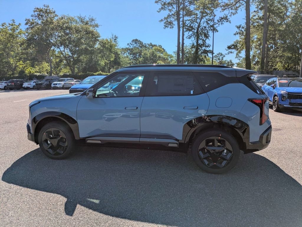 New 2027 Frost Blue Kia X-Line image 7