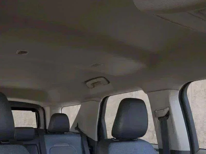 New 2026 Azure Gray Ford Outer Banks image 67