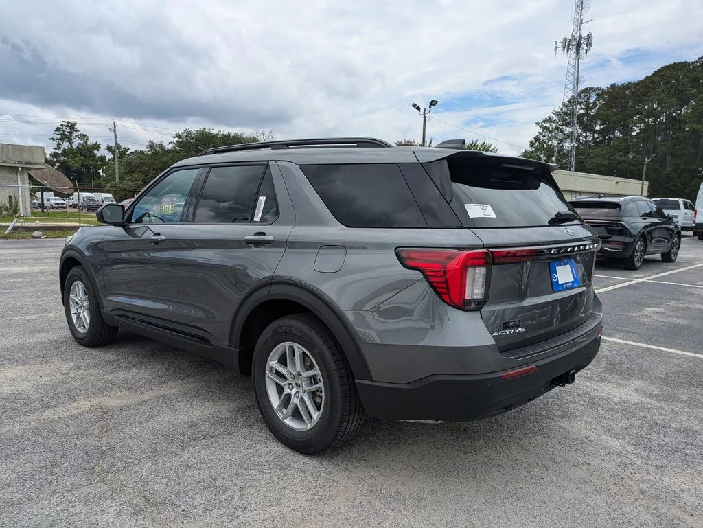 New 2026 Carbonized Gray Metallic Ford Active image 6