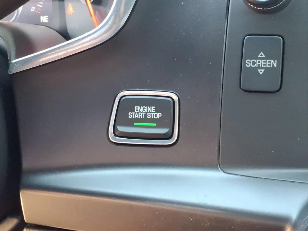 Used 2015 ARCTIC WHITE Chevrolet Z06 3LZ image 9