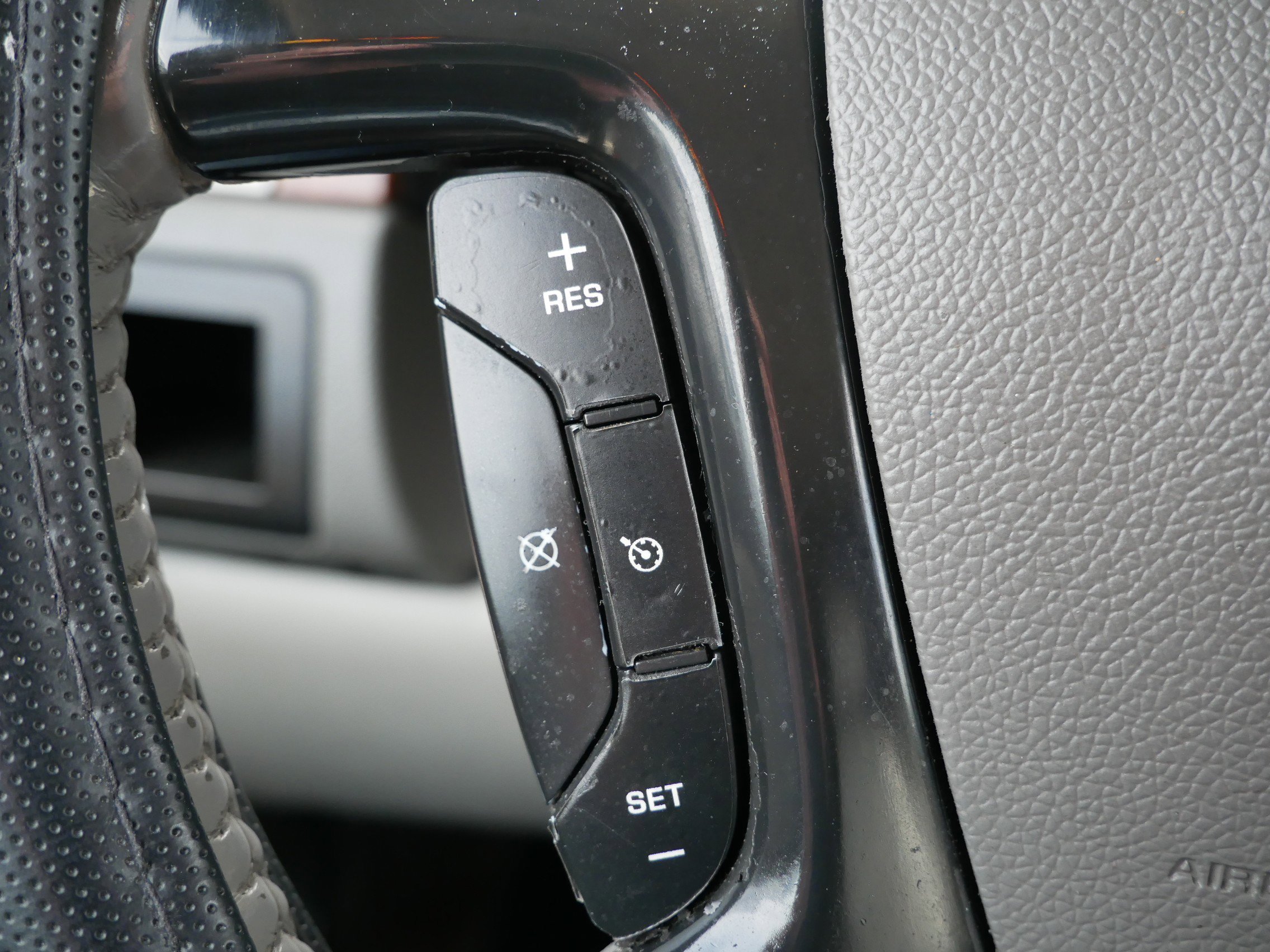Used 2008 Black Chevrolet LT w/2LT image 21
