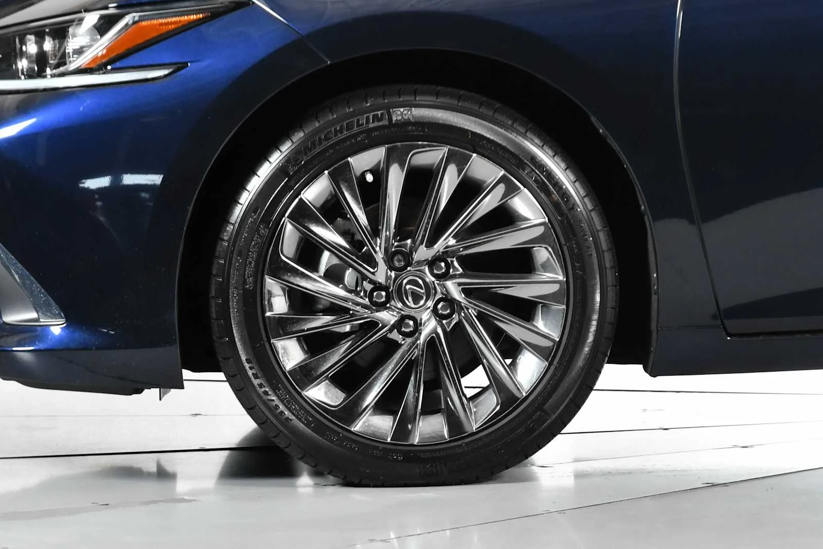 Used 2025 Nightfall Mica Lexus Luxury image 16
