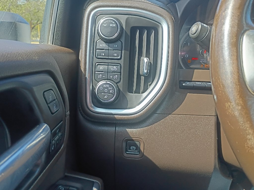 Used 2021 Summit White Chevrolet LTZ image 27