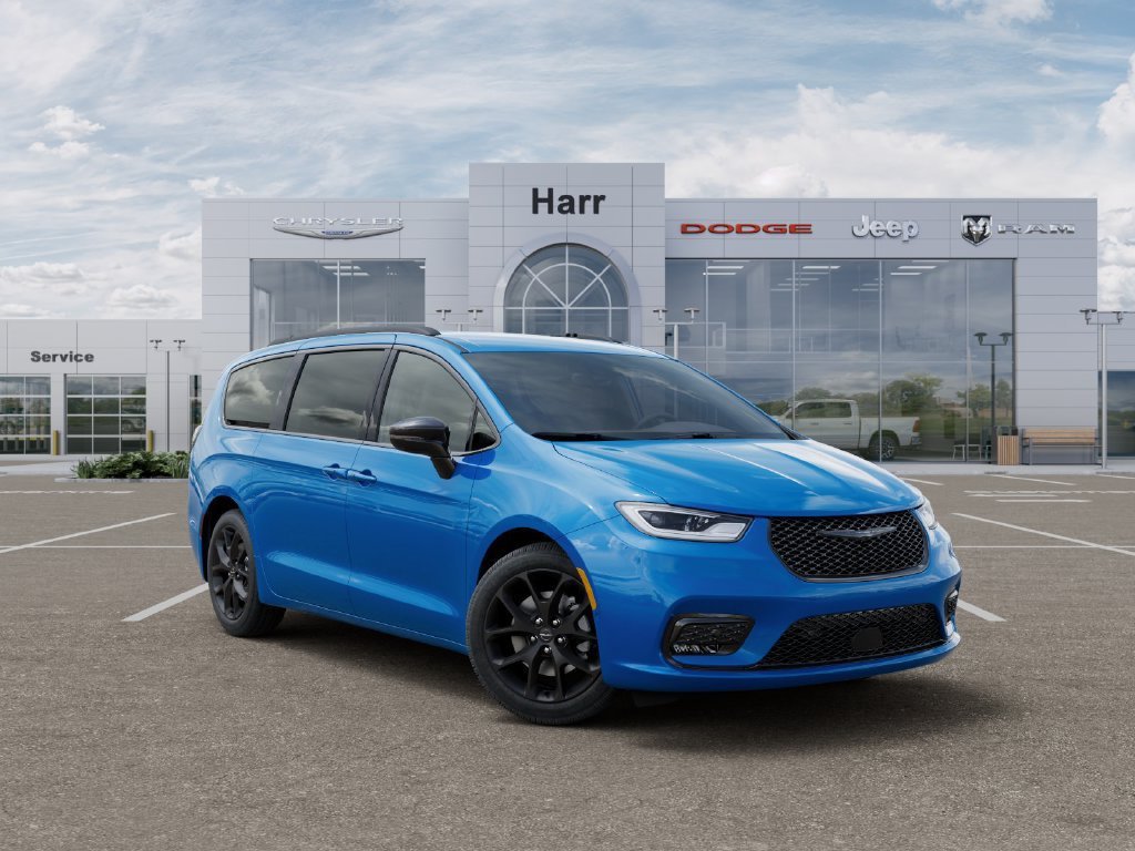 New 2026 Hydro Blue Pearl-Coat Exterior Paint Chrysler Select image 5