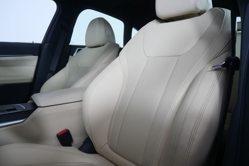 Certified Used 2023 Alpine White BMW eDrive35 image 10