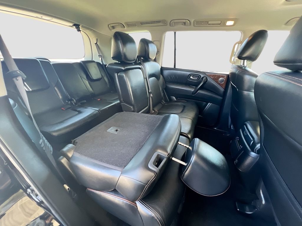 Used 2019 Super Black Nissan SL image 29