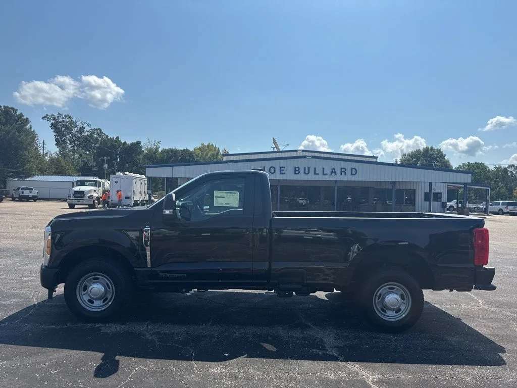 2026 Ford F-350 Super Duty XL - Photo 11