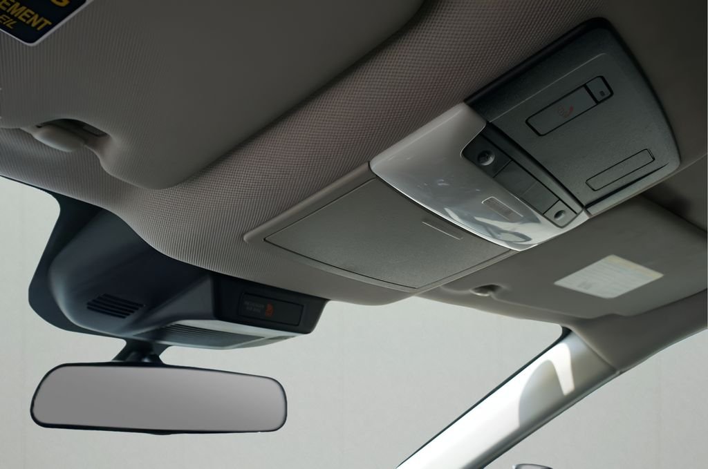 Used 2024 Brilliant Silver Metallic Nissan SV image 29