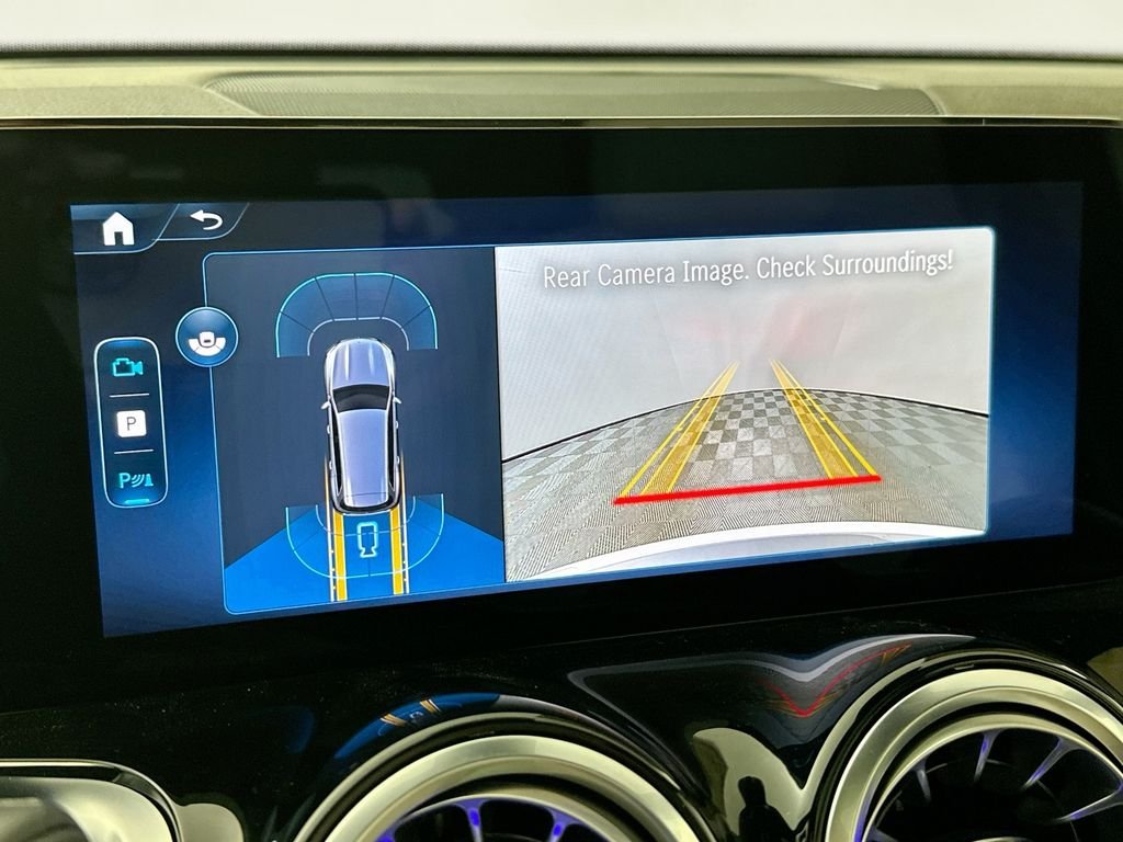 New 2026 Polar White Mercedes-Benz GLB 250 image 13