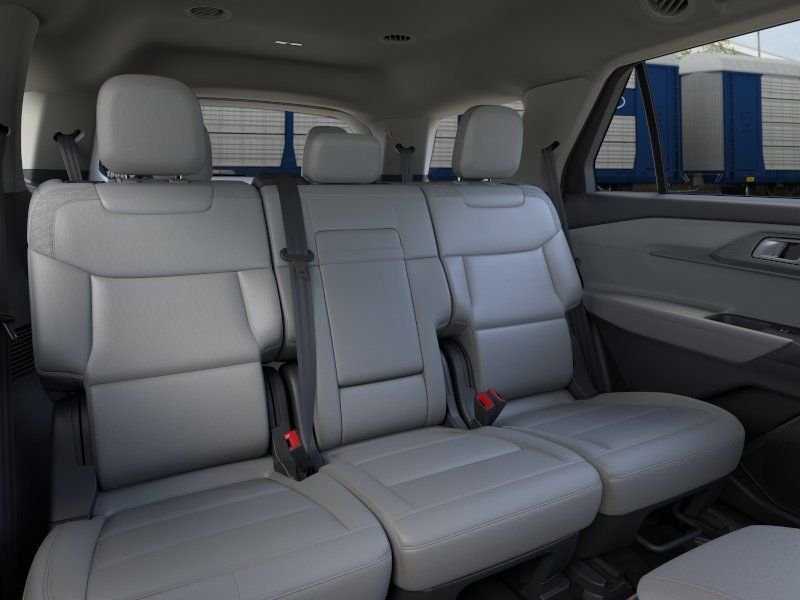 New 2026 Space White Metallic Ford Active image 12