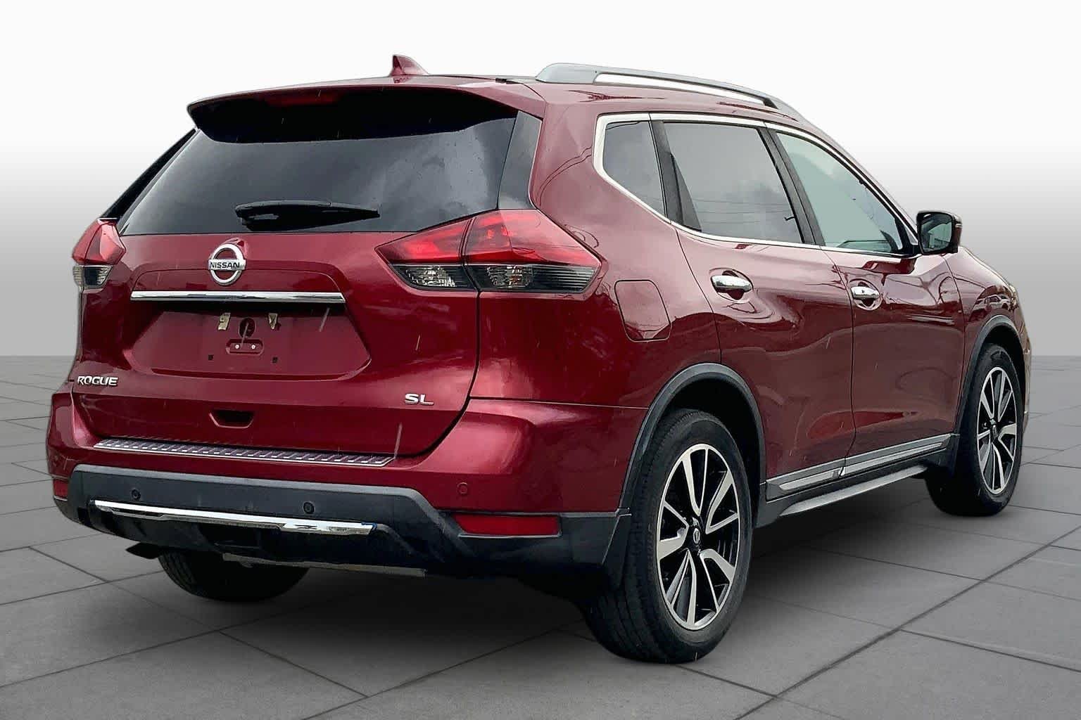 Used 2020 Scarlet Ember Tintcoat Nissan SL image 11