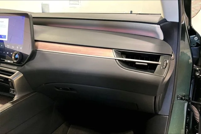 Certified Used 2024 NORI GREEN PEARL Lexus Luxury image 26