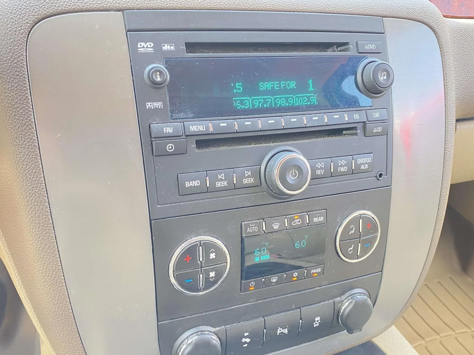 Used 2013 Gold GMC SLT 1500 image 19