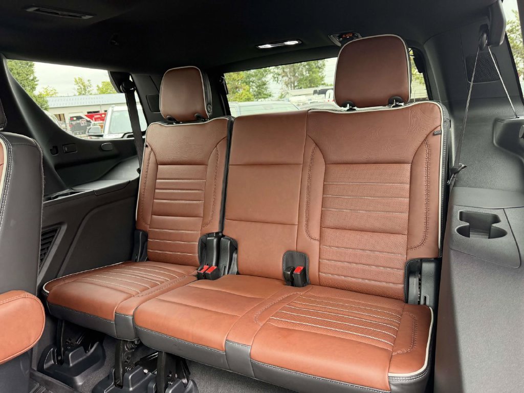 Used 2024 Black GMC Denali Ultimate image 19
