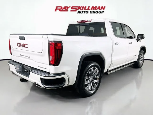 Used 2023 White GMC Denali image 7