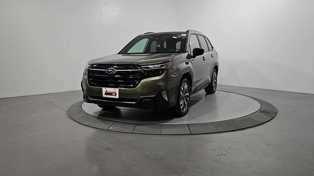 2026 Subaru Forester Touring Hybrid's photo