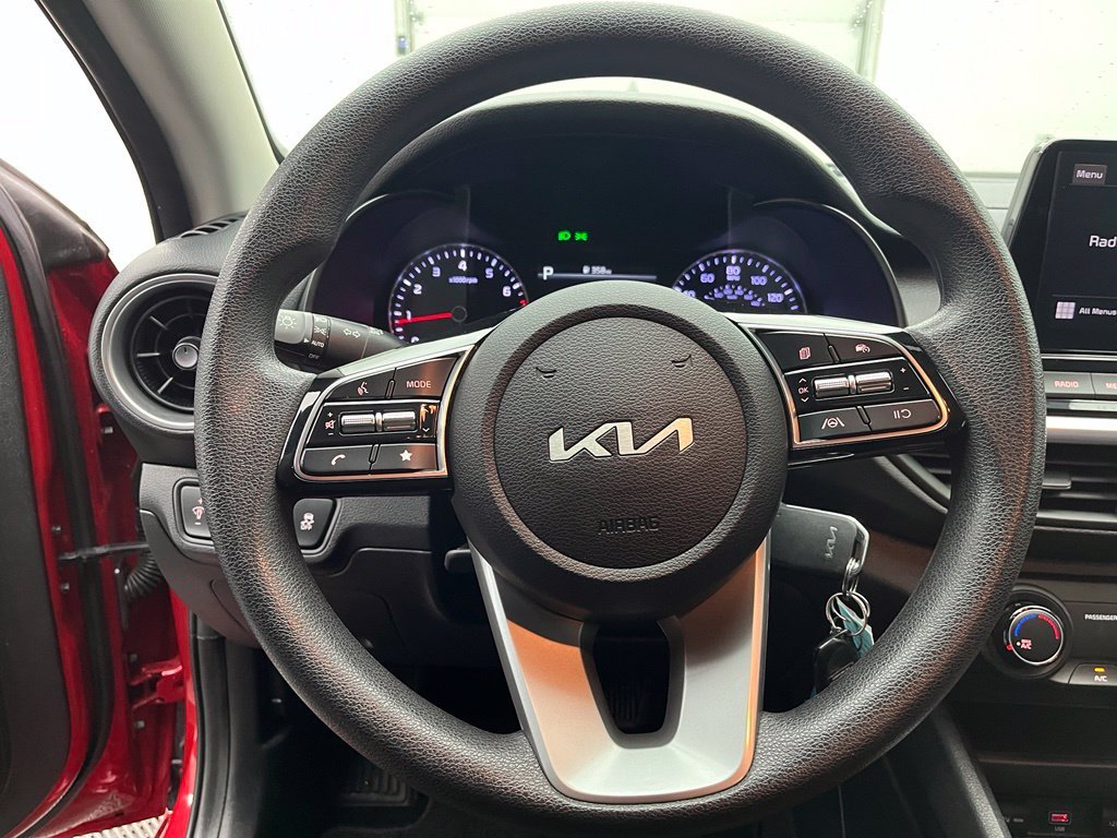 Used 2023 Red Kia LXS image 19
