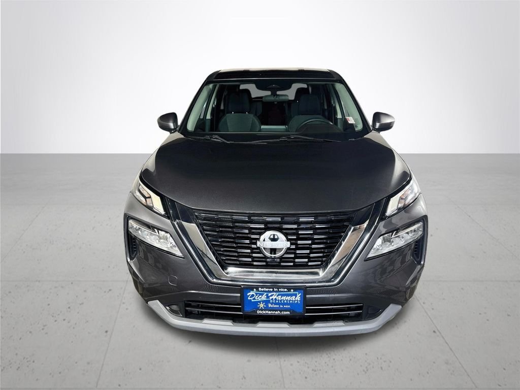 Used 2023 Gun Metallic Nissan SV image 3