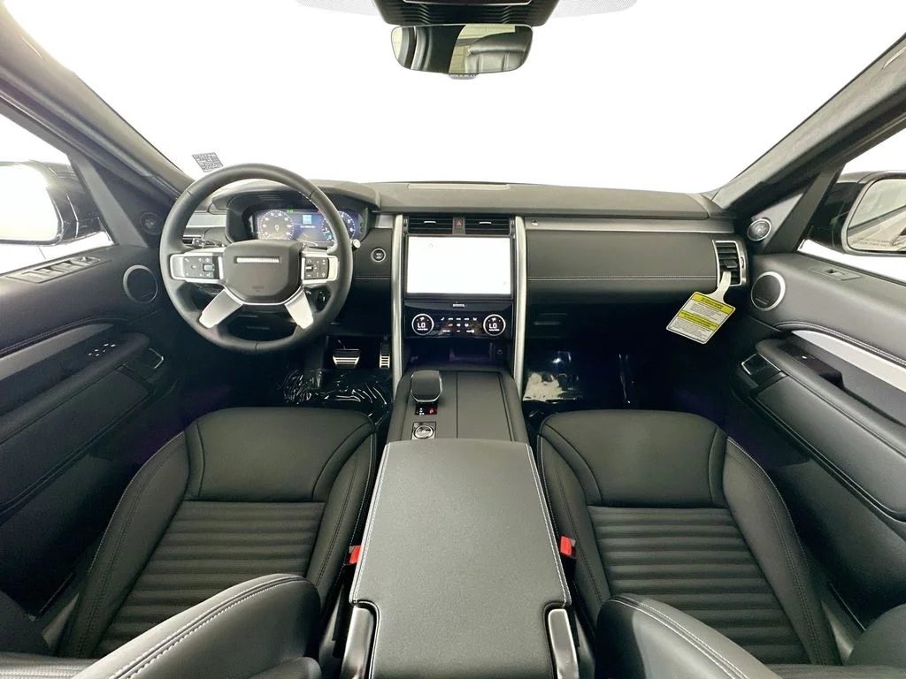 2025 Land Rover Discovery Dynamic SE - Photo 24