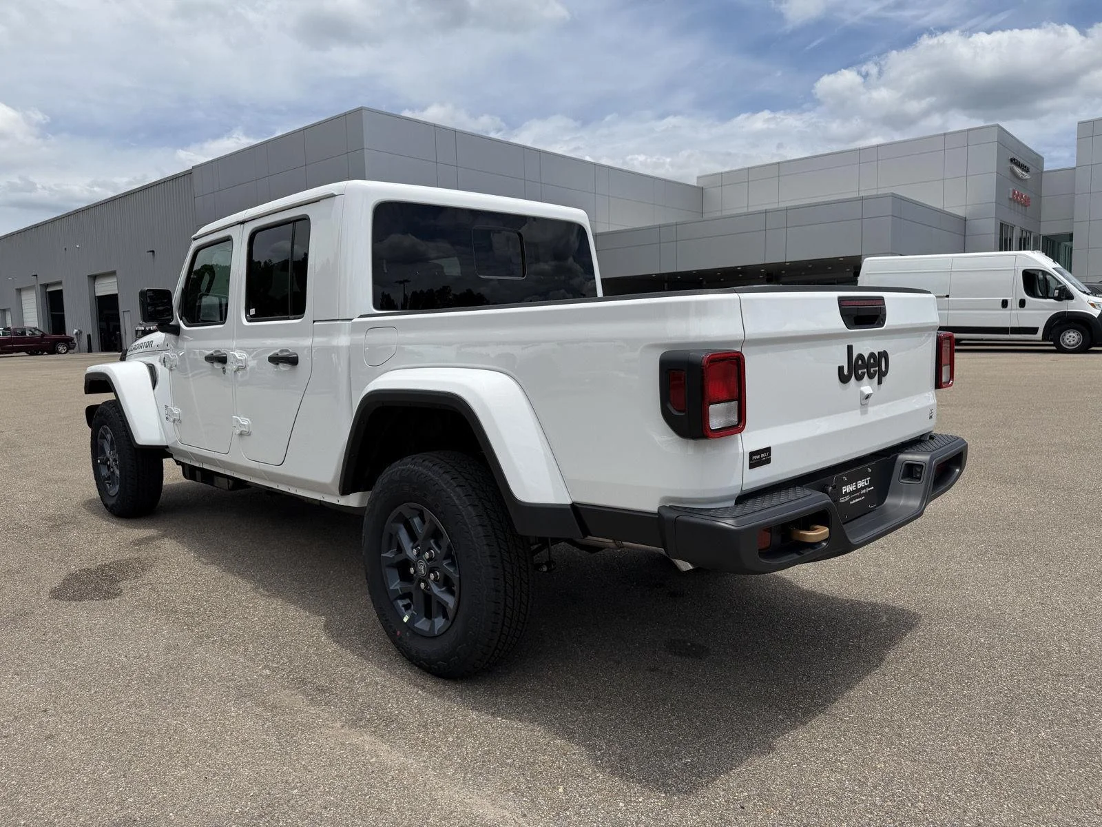 New 2026 Bright White Clearcoat Jeep 85th Anniversary Edition image 4