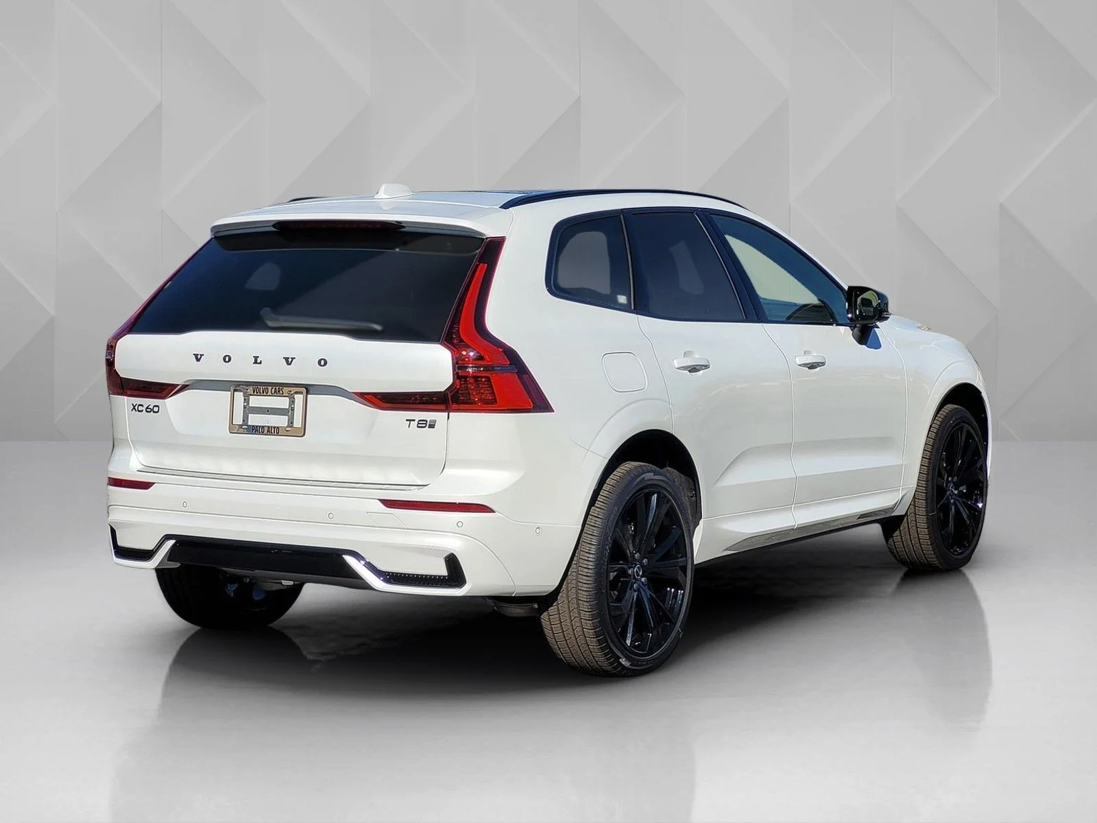 New 2026 White Volvo T8 Ultra Black Edition image 6