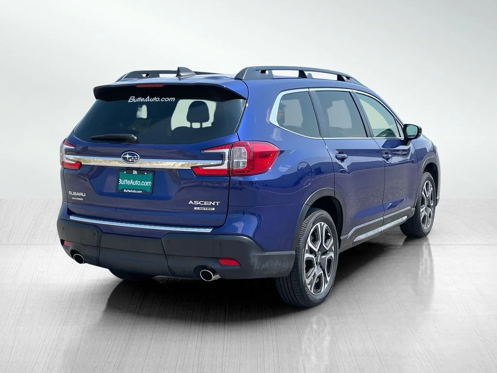Used 2026 Sapphire Blue Pearl Subaru Limited image 3