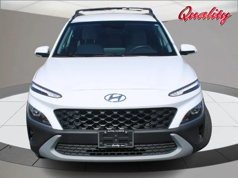 Used 2023 Lunar White Hyundai SEL image 10