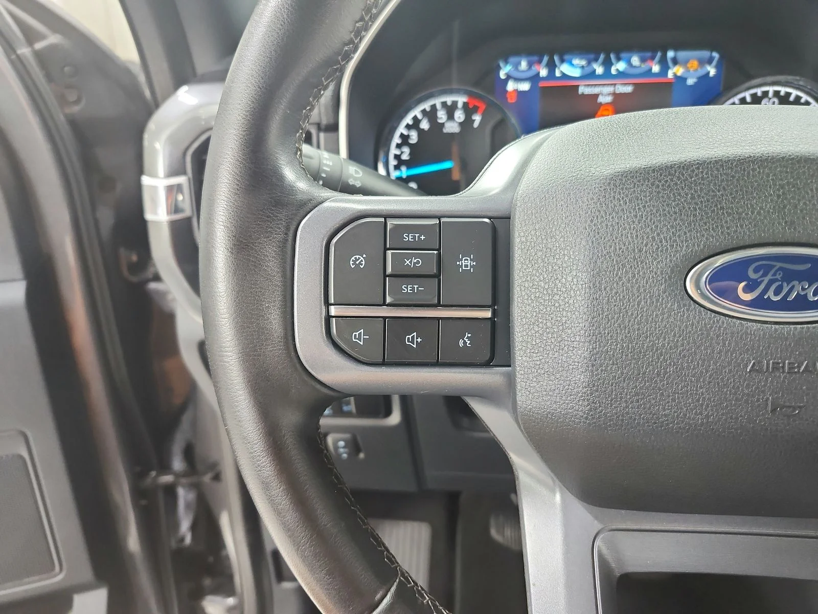 Used 2023 Gray Metallic Ford XLT image 23