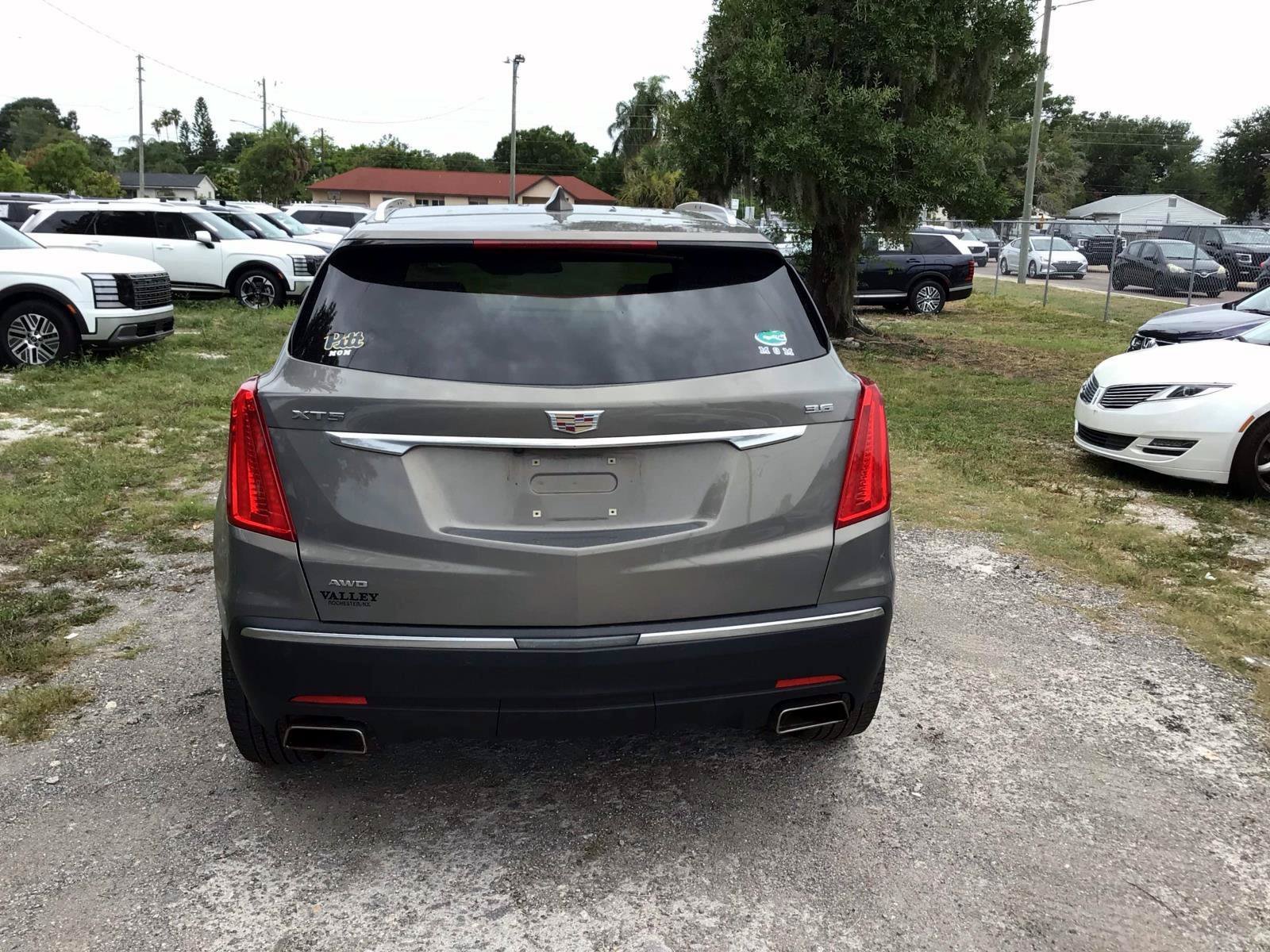 Used 2018 Bronze Dune Metallic CADILLAC Luxury image 5