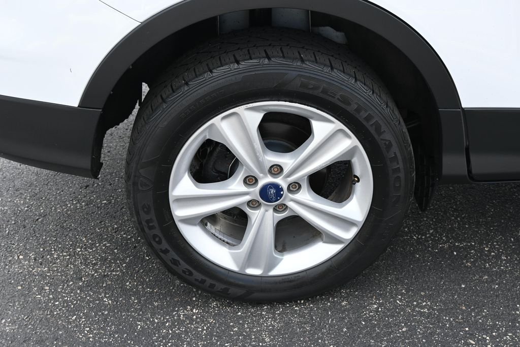 Used 2013 Oxford White Ford SE image 15