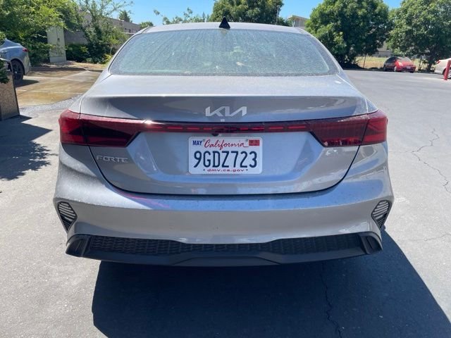 Used 2023 Gray Kia LXS image 4