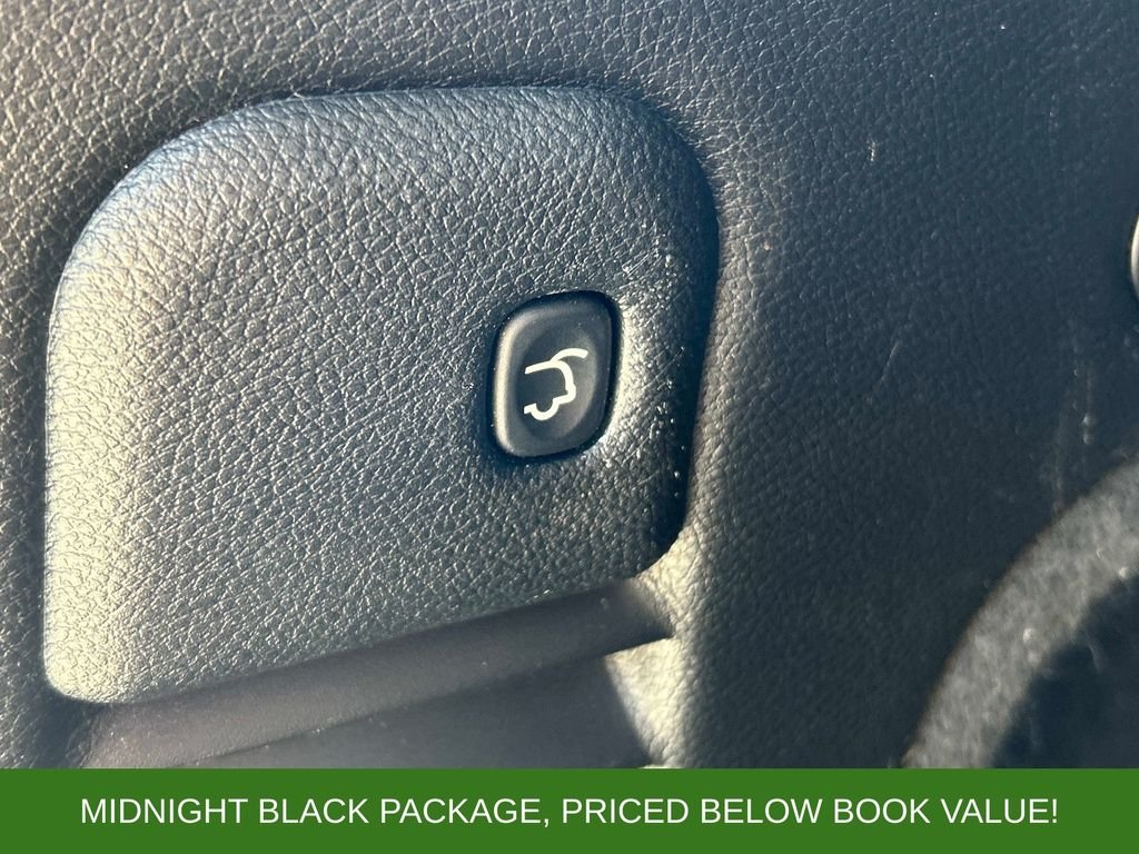 Used 2019 Black Jeep Altitude image 12