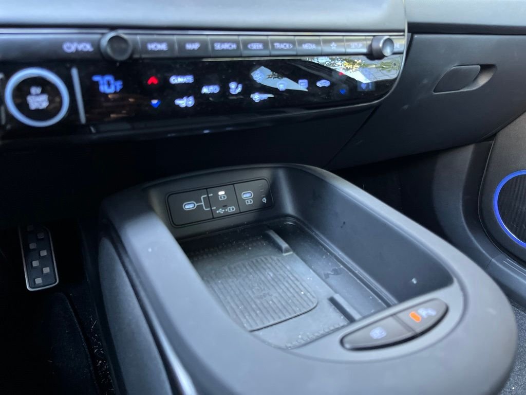Used 2025 Gray Hyundai Base image 5