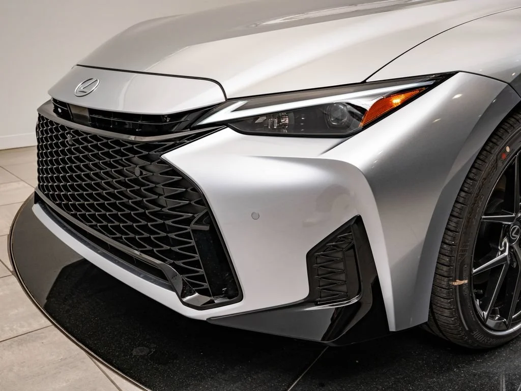 New 2026 Iridium Lexus F SPORT DESIGN AWD image 4