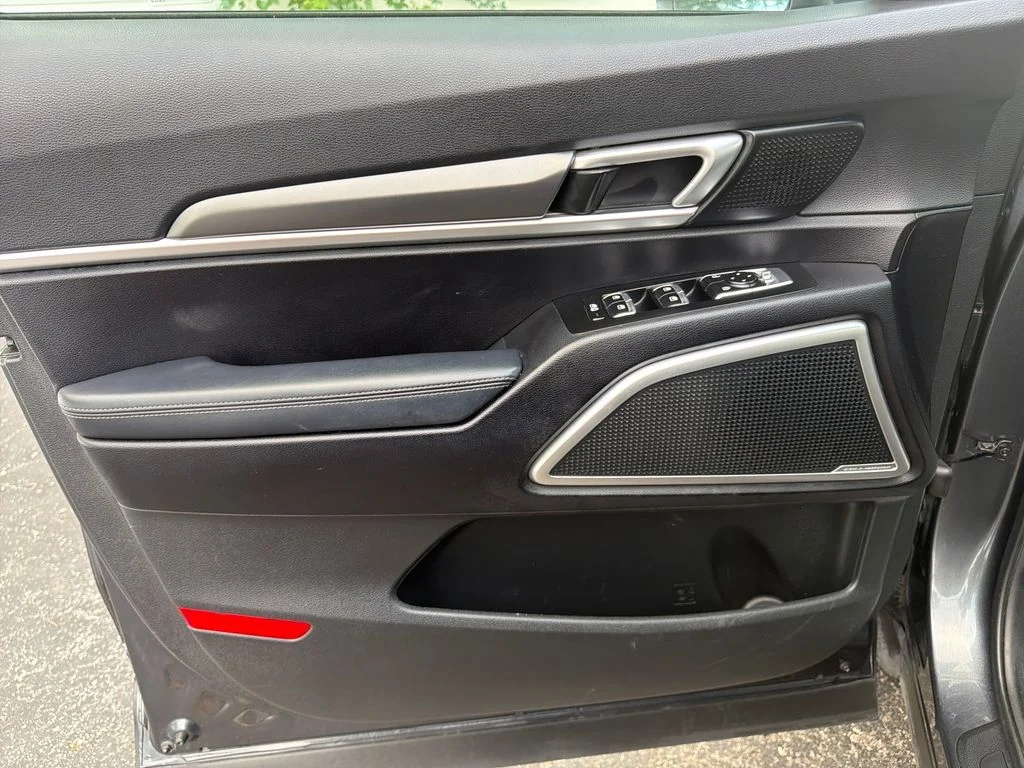 Used 2022 Gray Kia S image 22