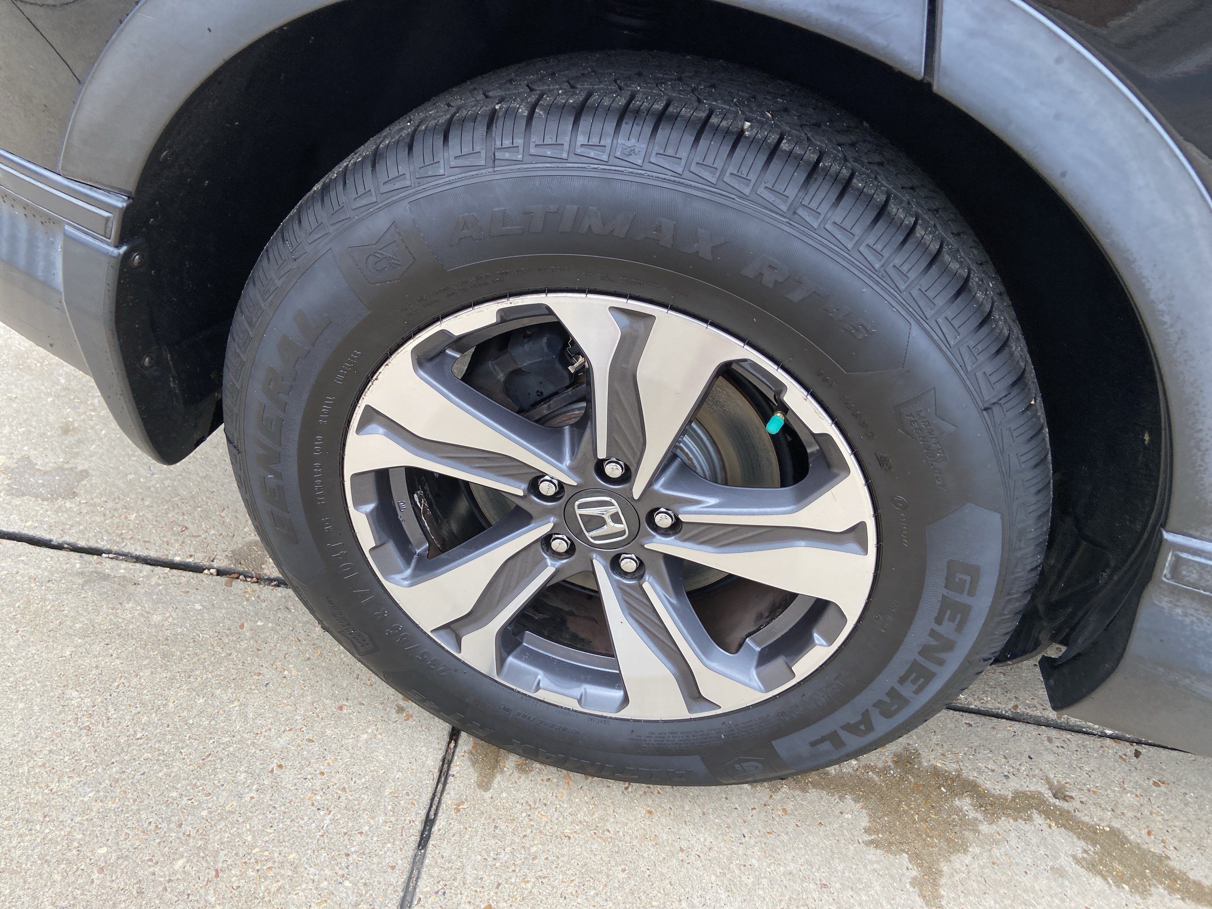 Used 2018 Crystal Black Pearl Honda LX image 34