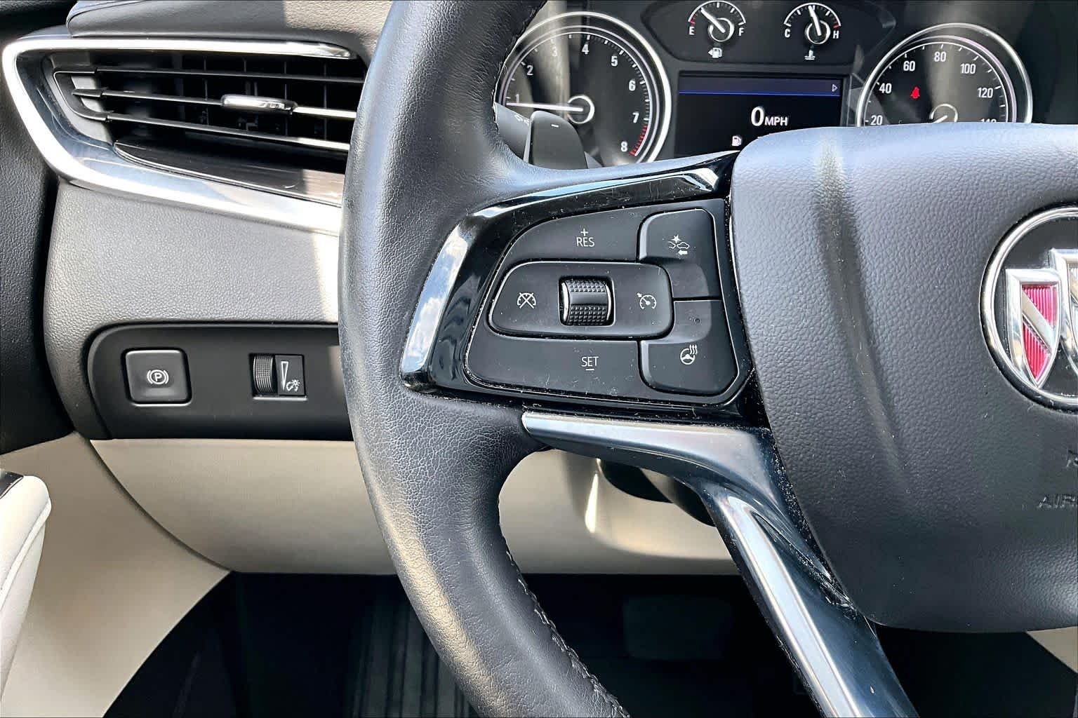 Used 2023 Summit White Buick Essence image 22