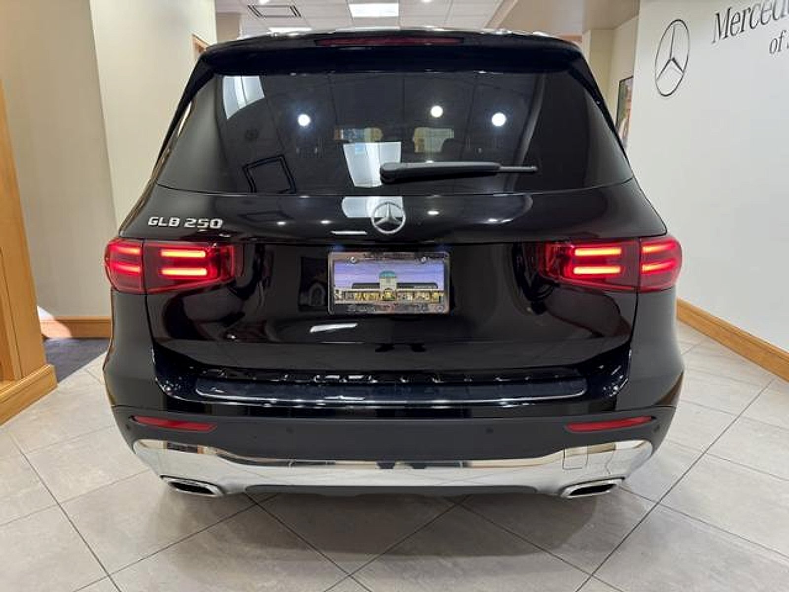 Certified Used 2024 Night Black Mercedes-Benz 250 image 4