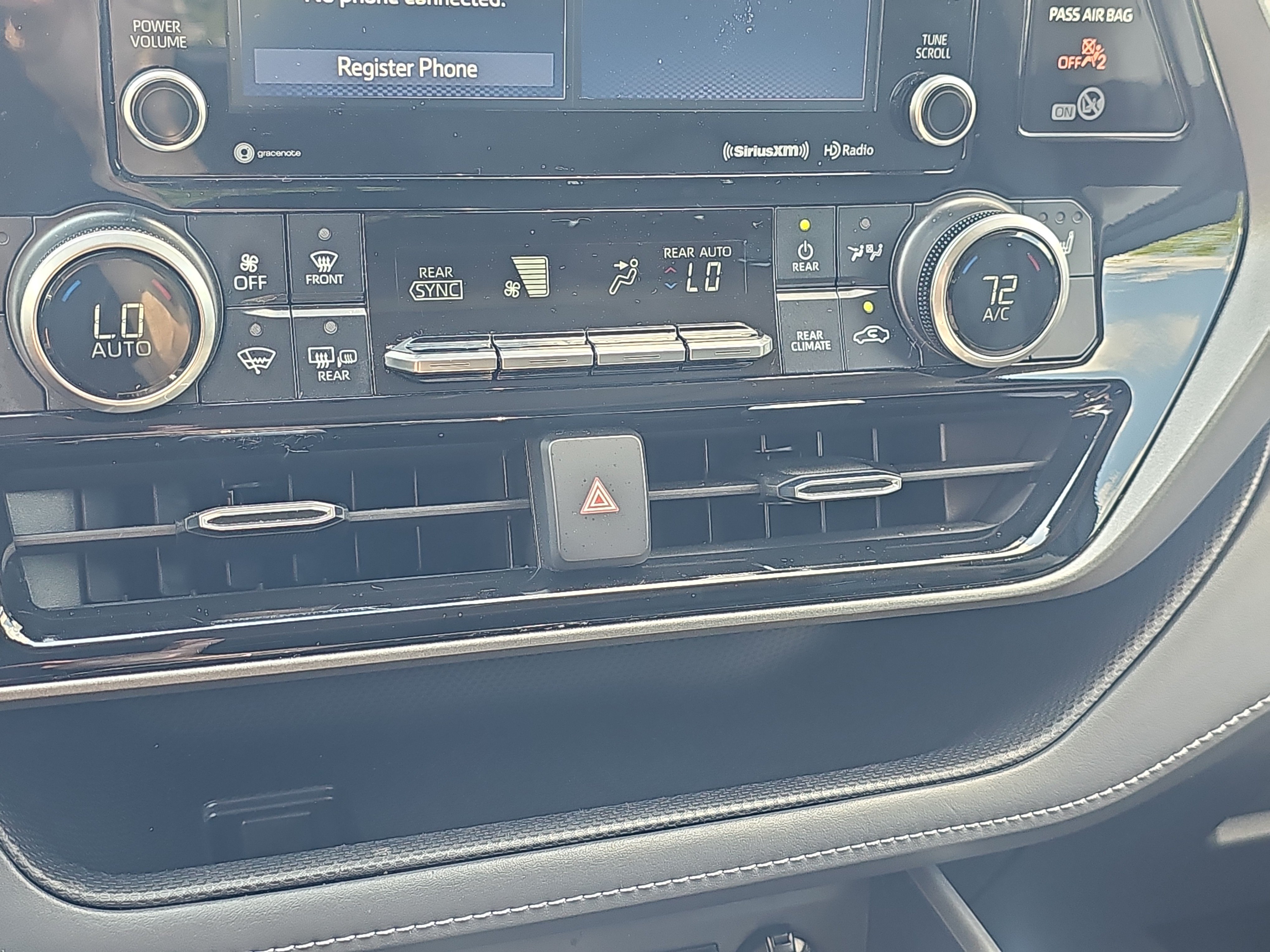 Used 2021 Blizzard Pearl Toyota Hybrid XLE image 24