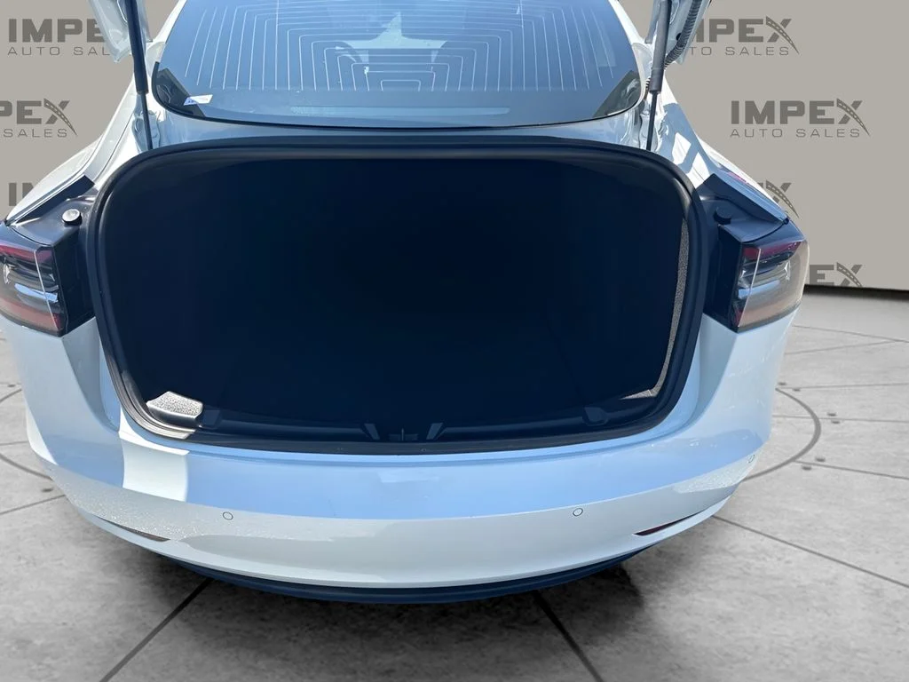 Used 2020 White Tesla Standard Range Plus image 21