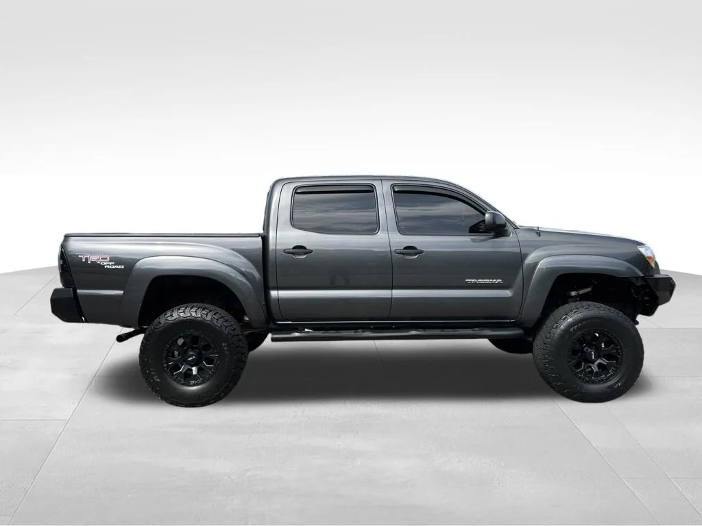 Used 2011 Magnetic Gray Metallic Toyota Base image 7