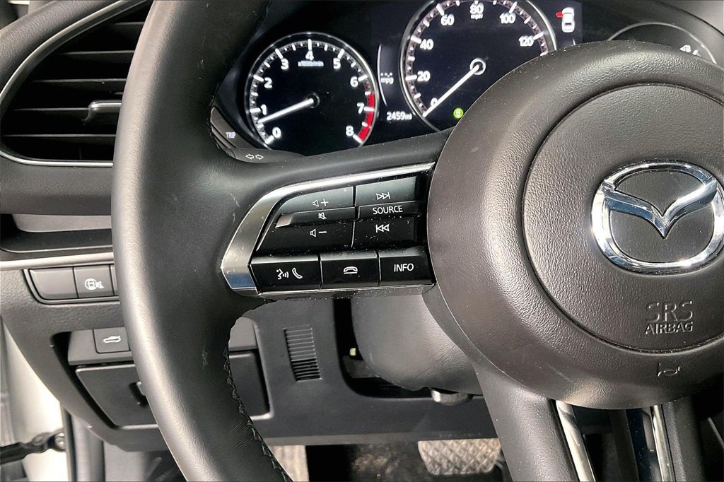2025 MAZDA MAZDA3 - Image 17