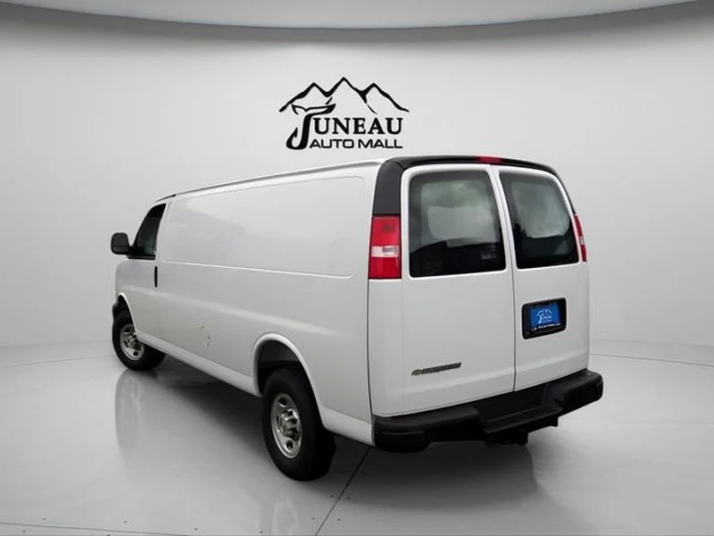 2025 Chevrolet Express Cargo Work Van - Photo 3