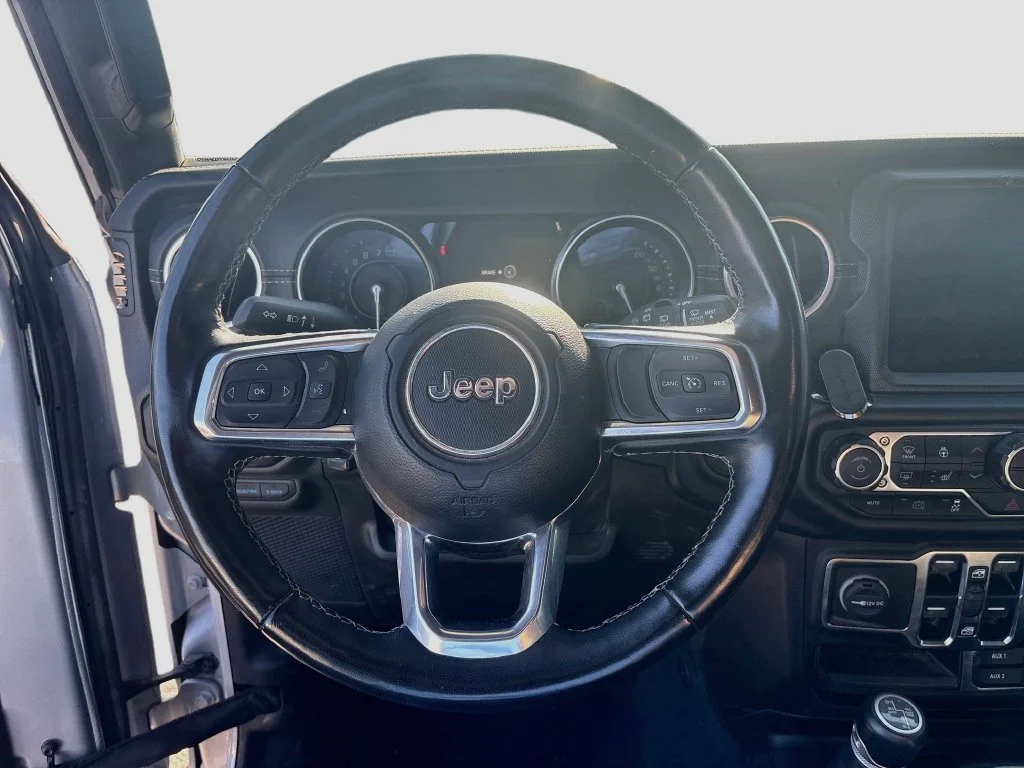 Used 2022 Silver Jeep Unlimited Sahara 4xe image 12