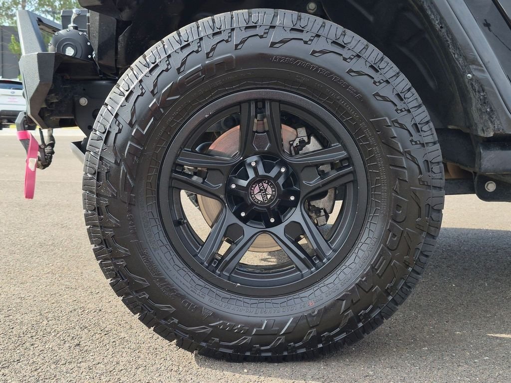 Certified Used 2023 Black Clearcoat Jeep Mojave image 25