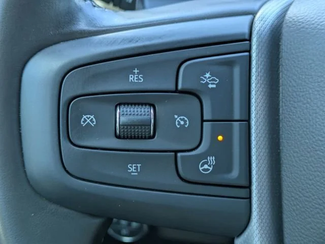 Used 2024 White Frost Tricoat GMC Denali image 30
