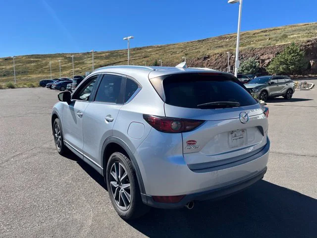 Used 2018 Sonic Silver Metallic Mazda Touring image 10