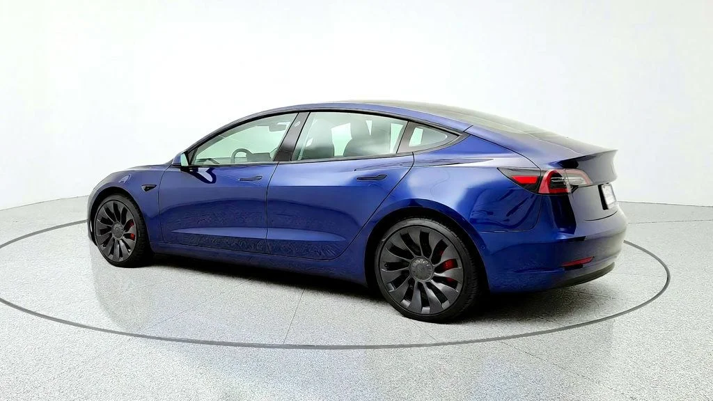 Used 2022 Deep Blue Metallic Tesla Performance AWD image 7