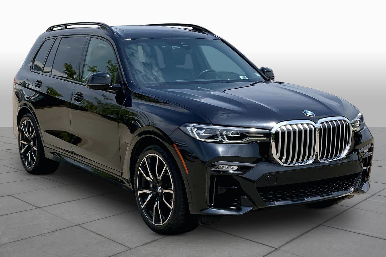 Used 2020 Black Sapphire Metallic BMW xDrive40i image 2