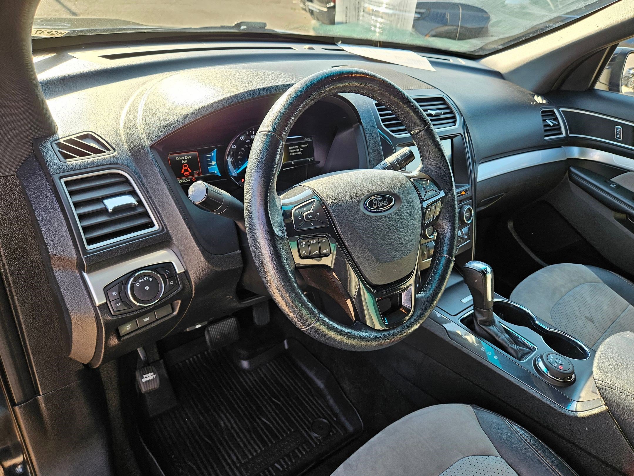 Used 2017 Shadow Black Ford XLT image 14